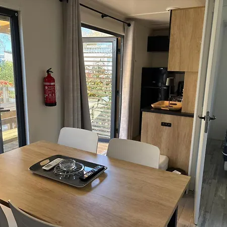Mobil-home Confort Climatise 6p Mayotte Acces Direct De Biscarosse